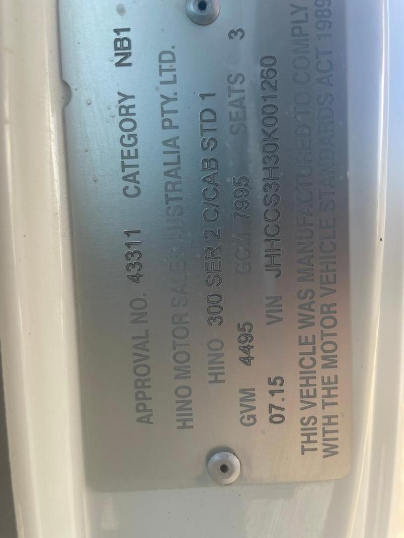 2015 Hino 300 616 