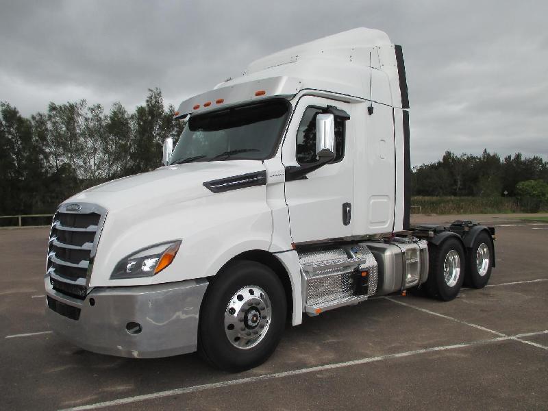 2024 Freightliner Cascadia 126