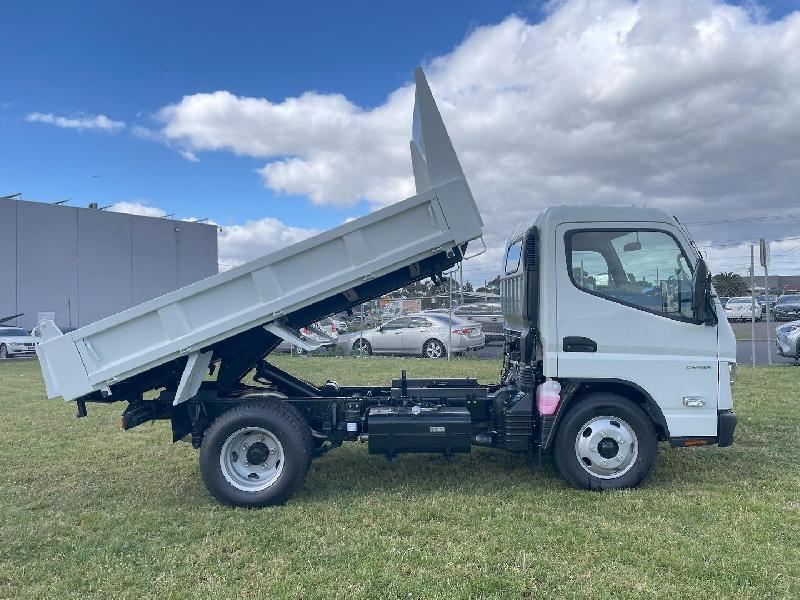 2024 Fuso Canter 615 White