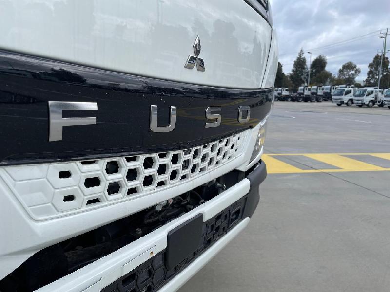 2025 Fuso CANTER 515 Narrow Cab 3 Pallet Fridge 