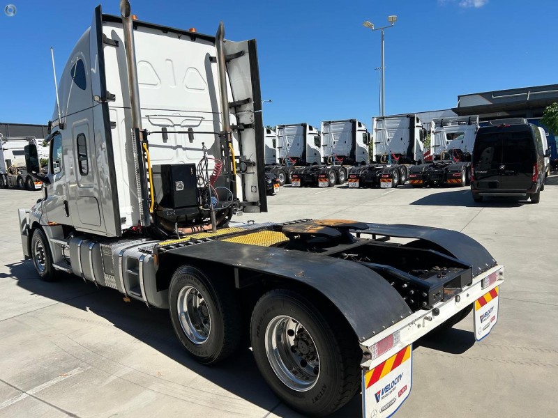 2021 Freightliner Cascadia 126 145T and Twin Bunks and Workshop Inspected 