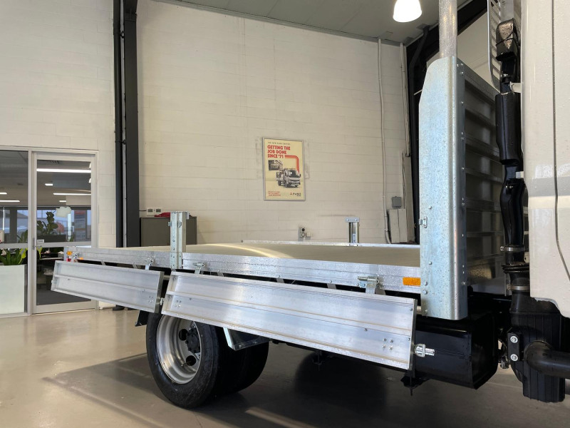 2026 Fuso Canter 815 AMT Crew Cab Alloy Tray 