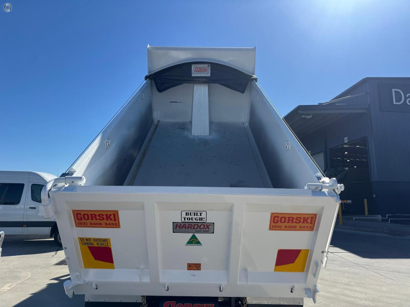 Velocity Truck Centers Australia