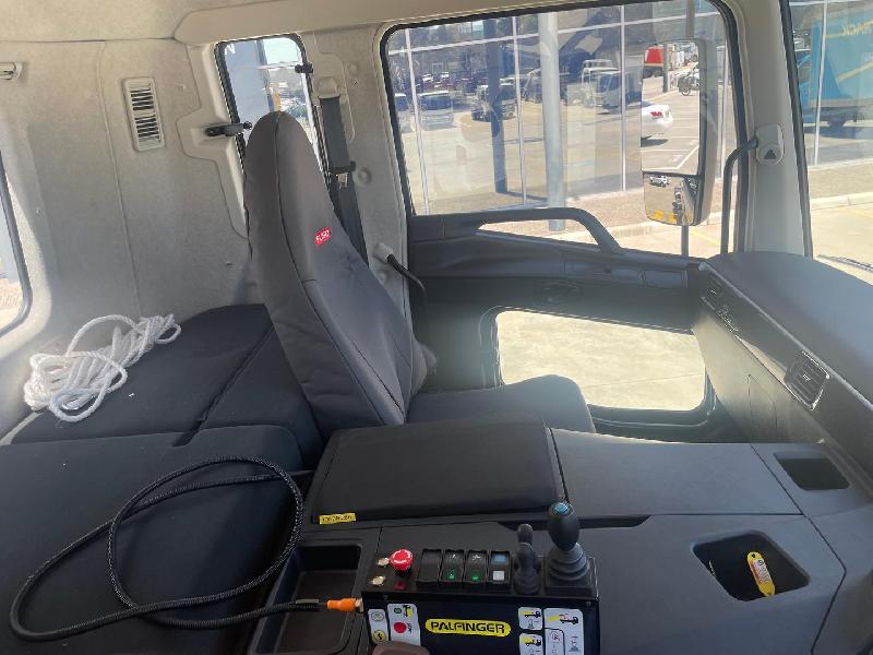 2024 Fuso Shogun FS76 460 8x4 Palfinger Hook Lift 