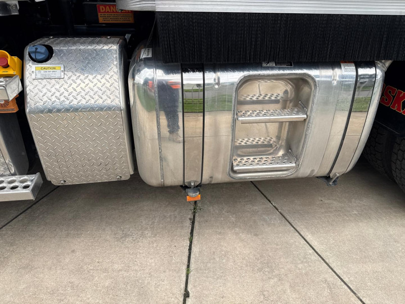 Velocity Truck Centers Australia