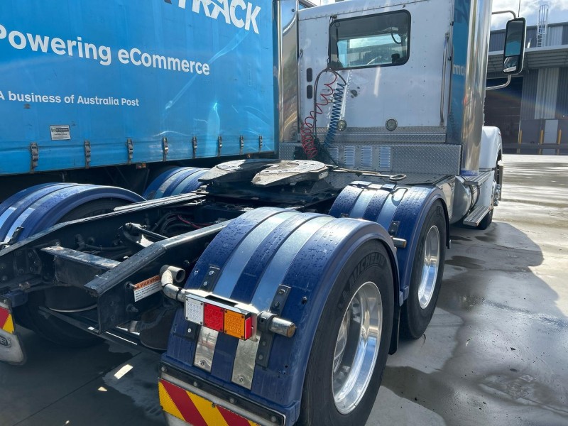 2019 Freightliner Coronado 114 