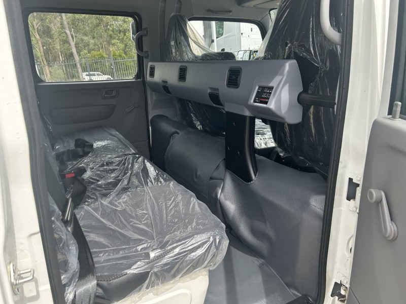 2025 Fuso Canter 815 