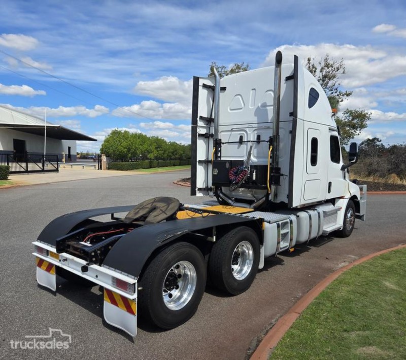 2022 Freightliner Cascadia 12 spd DETROIT DT12 AUTOMATED MANUAL TRANS 