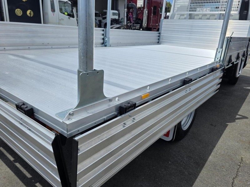 2025 Fuso Canter 515 Alloy Tray 