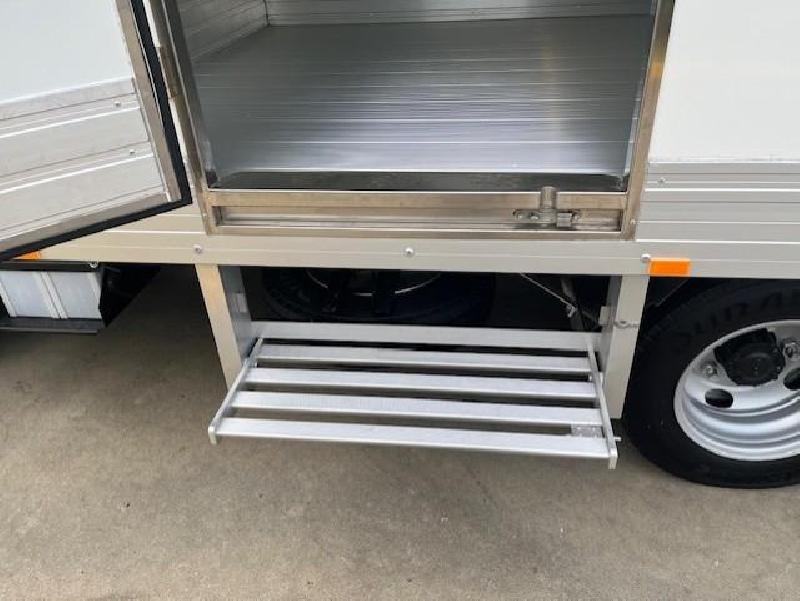 2023 Fuso Canter 515 