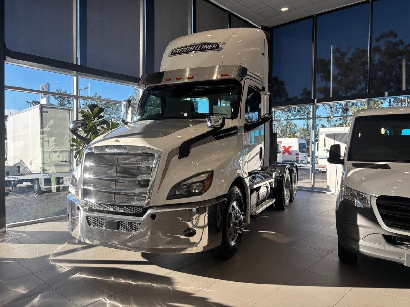 2024 Freightliner Cascadia 126 