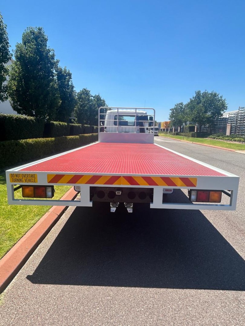 2025 Fuso Fighter 1224 Auto Traytop 