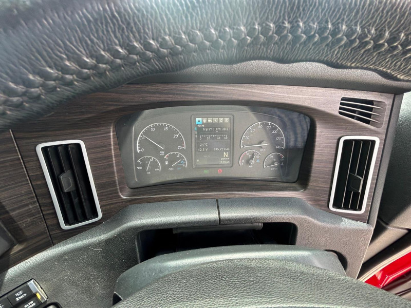 2021 Freightliner Cascadia 126 36 XT bunk 