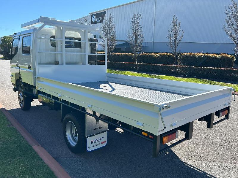 2025 Fuso Canter 4x4 Crewcab 