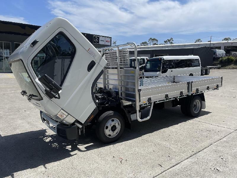 2022 Fuso Canter 615 