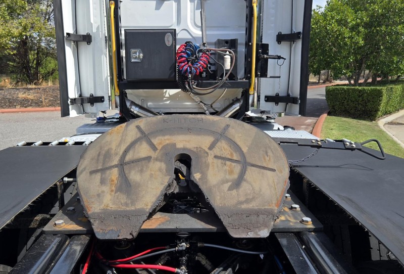 2022 Freightliner Cascadia 