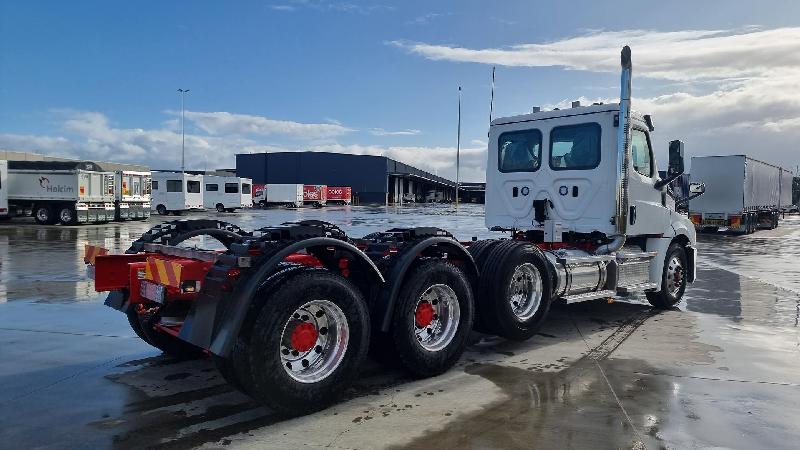 2024 Freightliner Cascadia 126 Tipper 