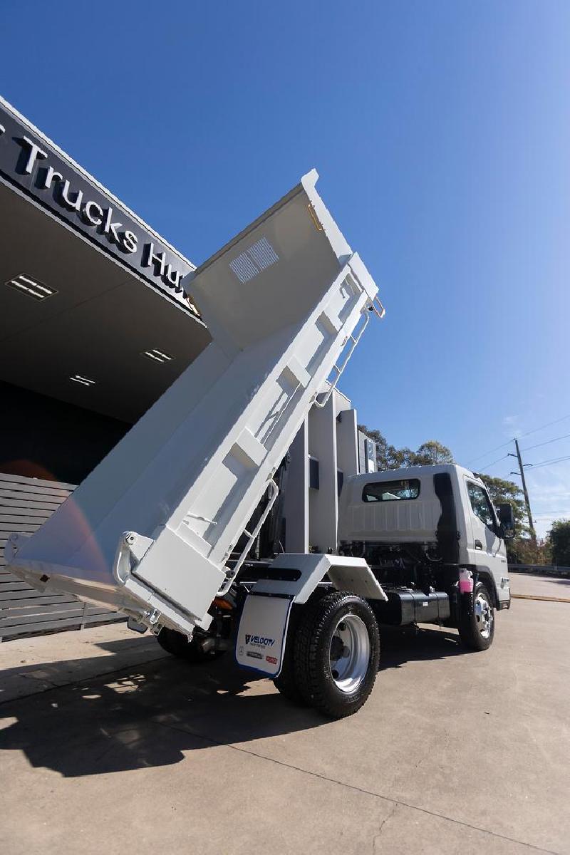 2024 Fuso Canter 815 