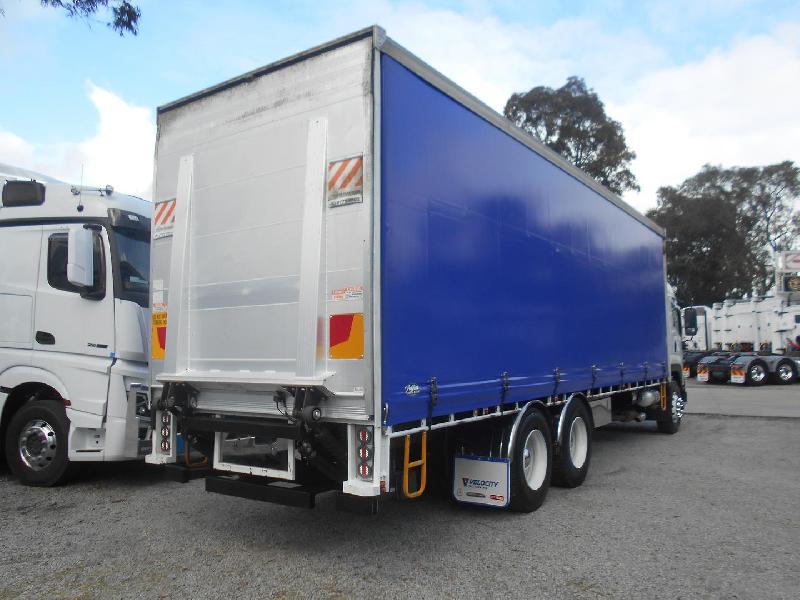 2018 Isuzu Fvl