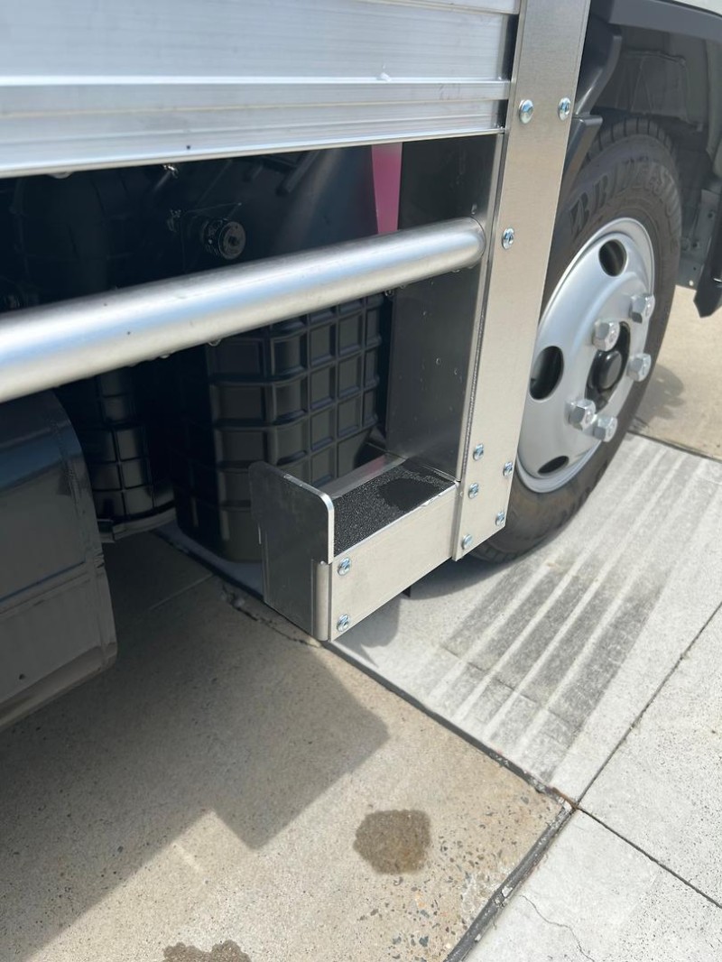 2025 Fuso Canter 515 Narrow Canter 515 Narrow Cab Alloy Tray Dropsides inc Tool Boxes Service Tool Boxes on Tray 