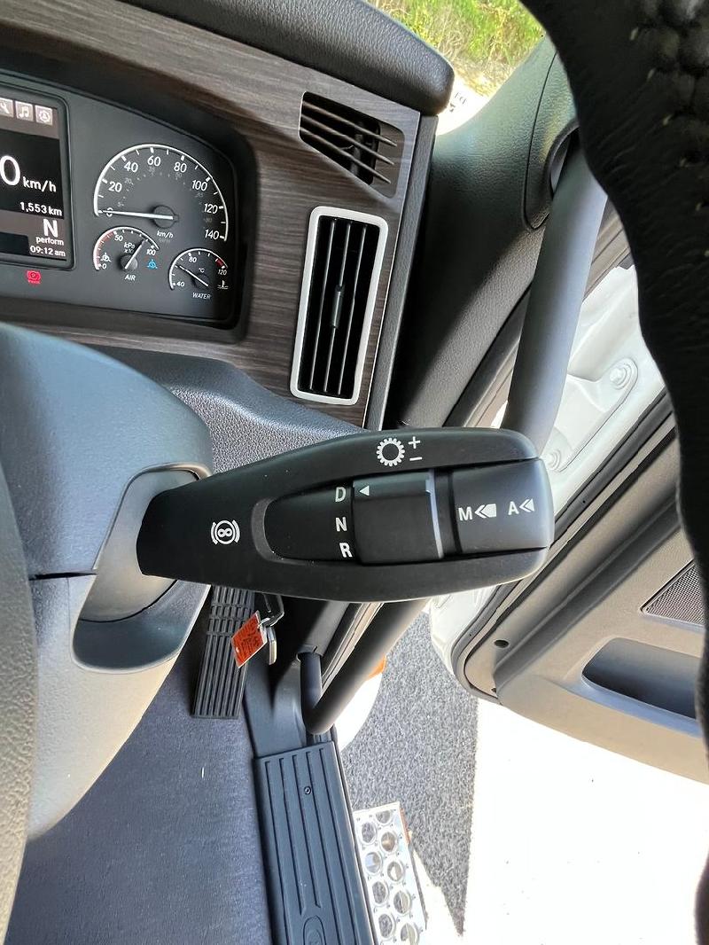 2023 Freightliner Cascadia 126 Ex Demo 