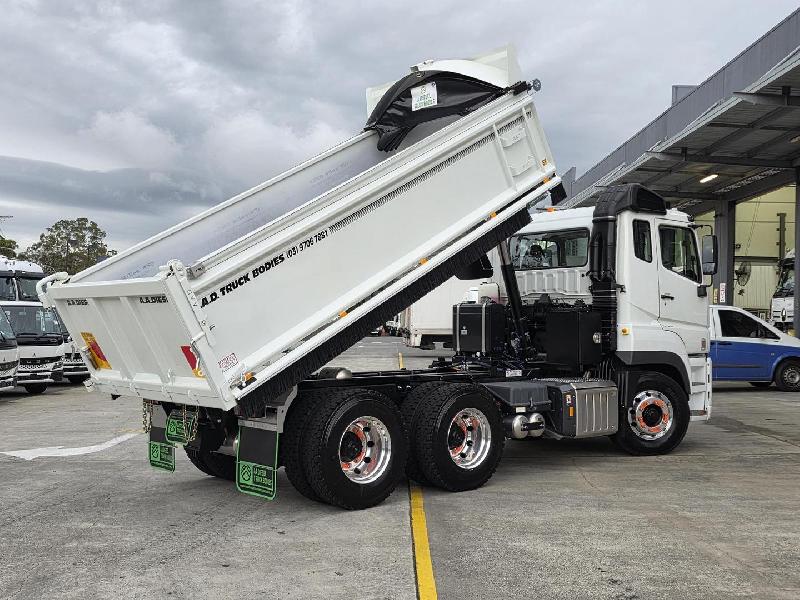 2024 Fuso Shogun FV74 460 