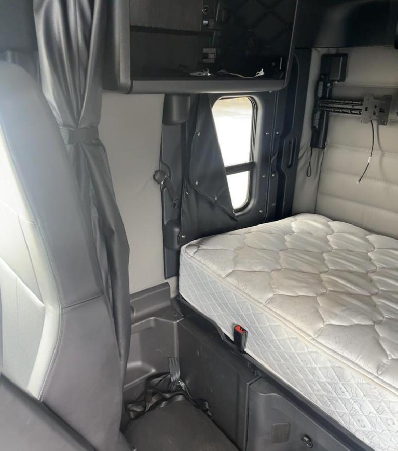 2024 Freightliner Cascadia 126 60" New and Ready to Start Work 