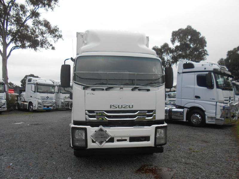 2017 Isuzu Fvl 