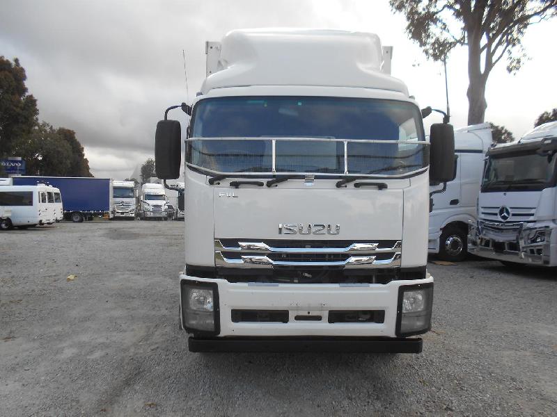 2018 Isuzu Fvl