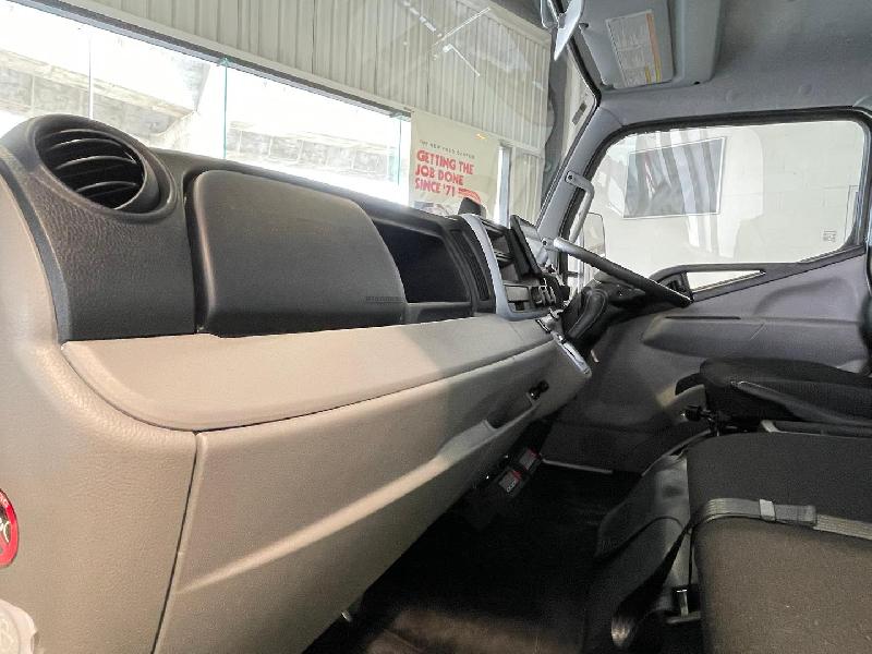 2024 Fuso Canter 815 