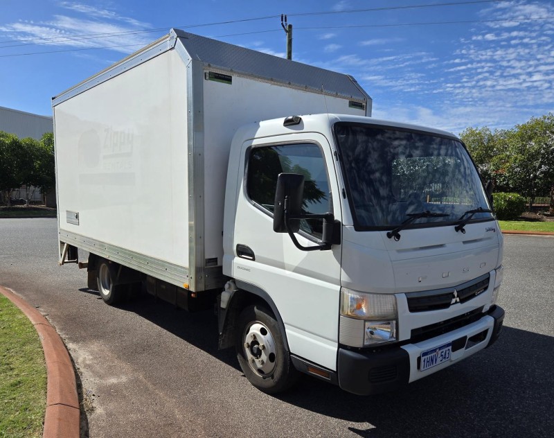 2021 Fuso Canter 