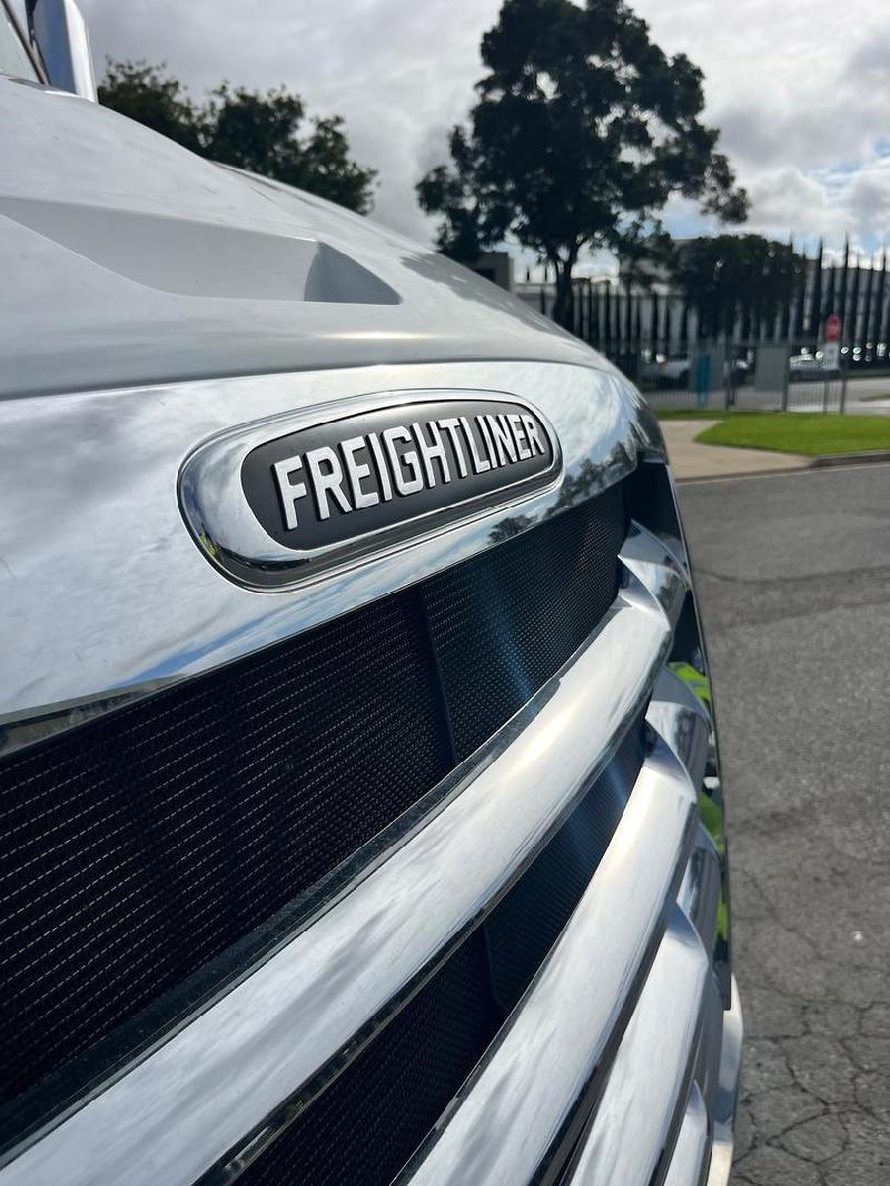 2024 Freightliner Cascadia 116 Tipper 