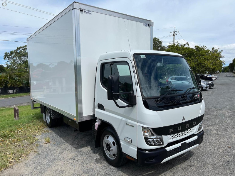 2024 Fuso Canter 515 Pantech ALLY PANTECH AND ROLLER DOOR 