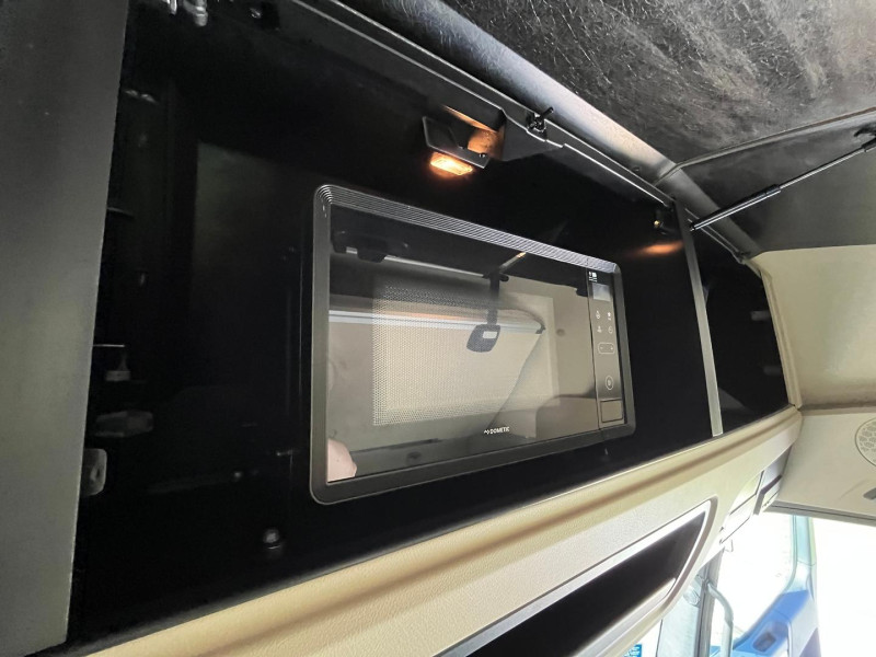 2025 Mercedes-Benz Actros 2663 BIG GIGASPACE with Microwave included image 42
