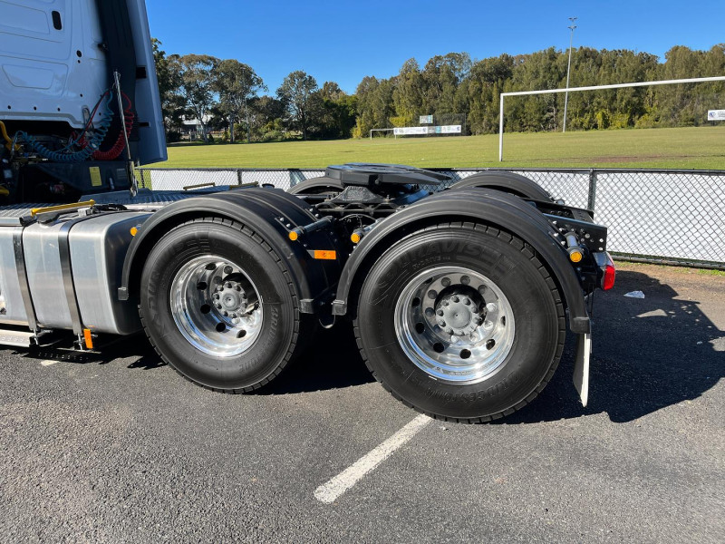 2025 Mercedes-Benz Actros 2663 BIG GIGASPACE with Microwave included image 17