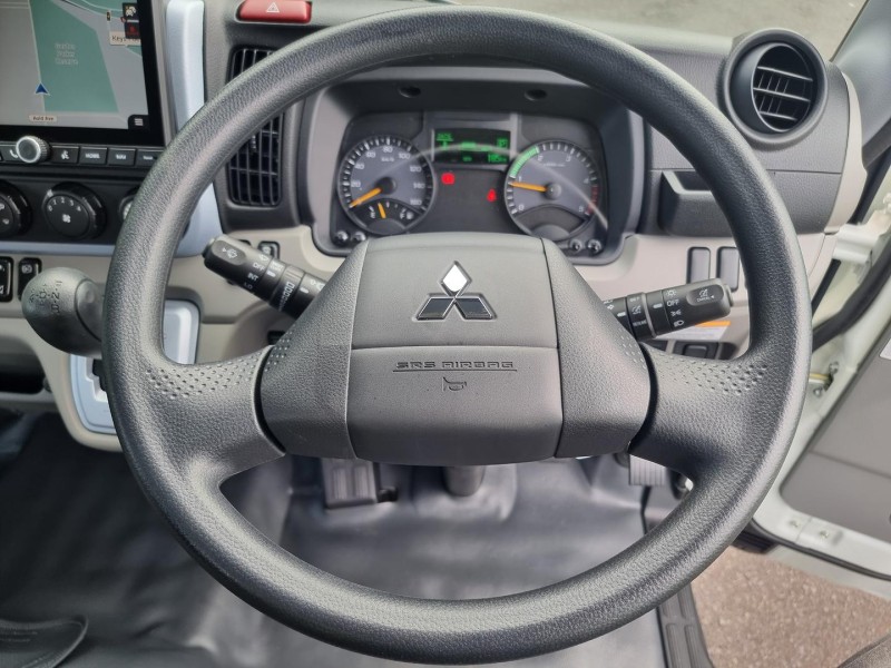 2025 Fuso Canter 615 Available on a Car or Truck Licence 