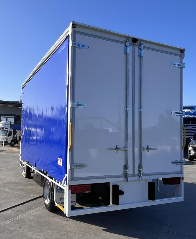 2026 Fuso Canter 815 6 PALLET CURTAINSIDE BODY 