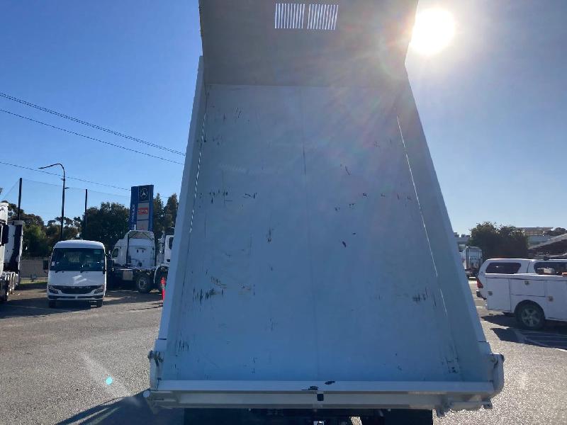 2025 Fuso Canter 815 Tipper 