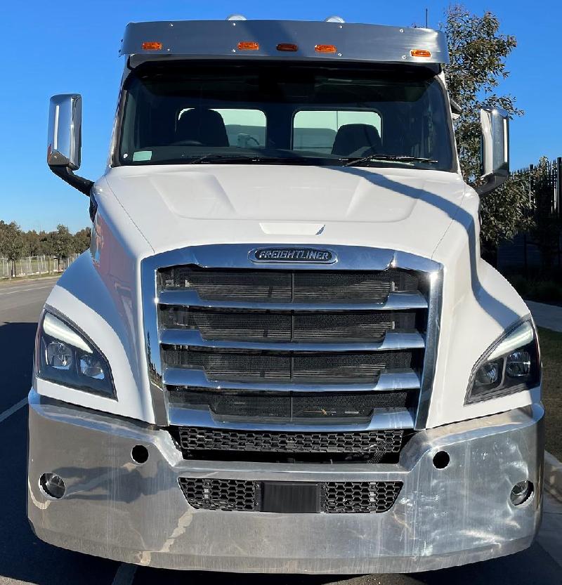 2024 Freightliner Cascadia 116 Tipper 