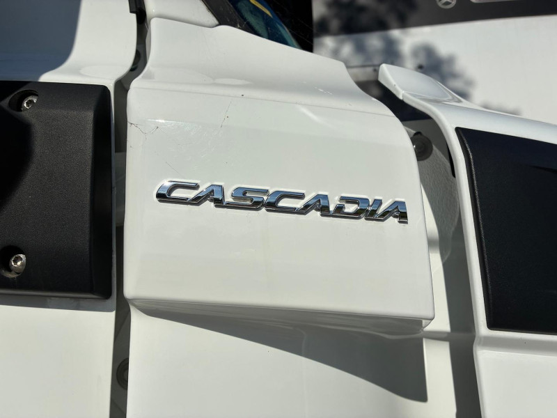 2024 Freightliner Cascadia 116 116 Cascadia 36 Inch Sleeper 