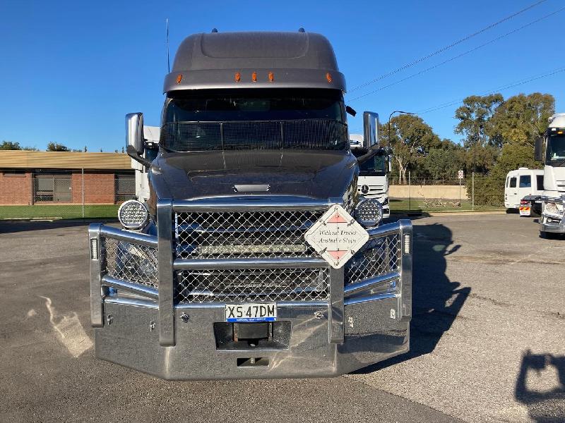 2019 Freightliner Cascadia 126 Cascadia 126 