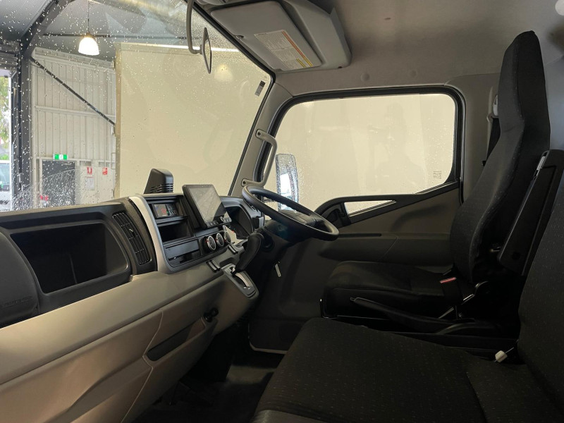 2026 Fuso Canter 515 AMT Euro 6 Fridge Pantech 