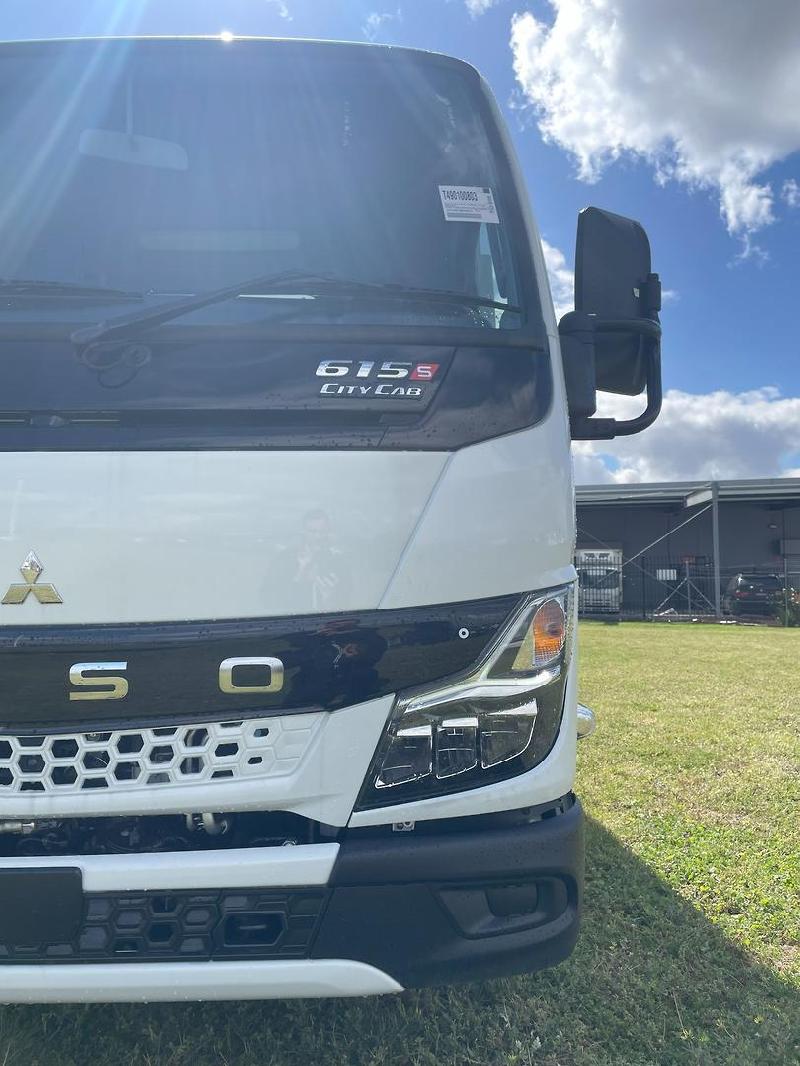 2024 Fuso Canter 615 White