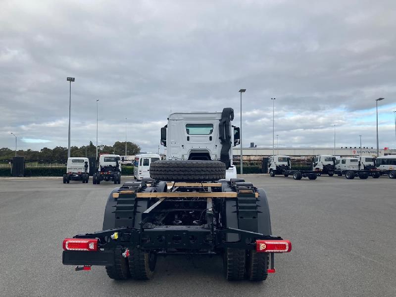 2022 Mercedes-Benz Arocs 3343 