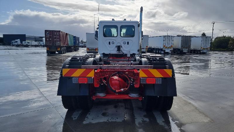 2024 Freightliner Cascadia 126 Tipper 