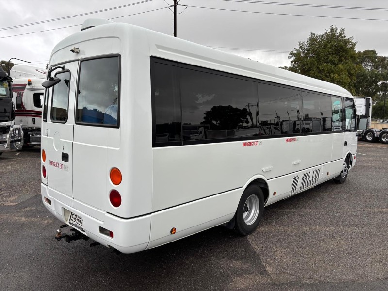 2016 Fuso Rosa Deluxe 25 Seat 