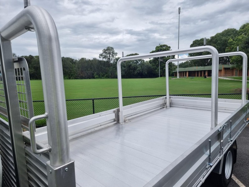 2025 Fuso Canter 515 