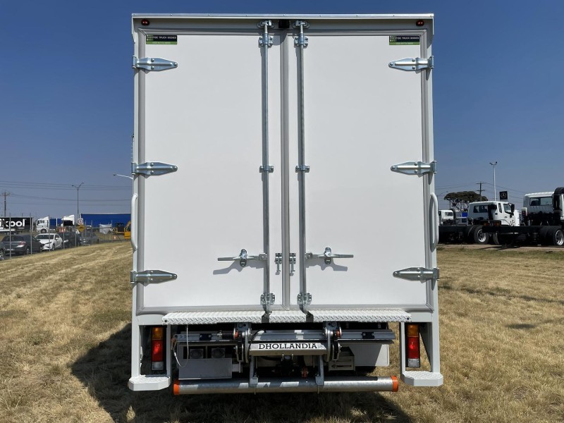 2025 Fuso Canter 515 Factory Metallic Silver 