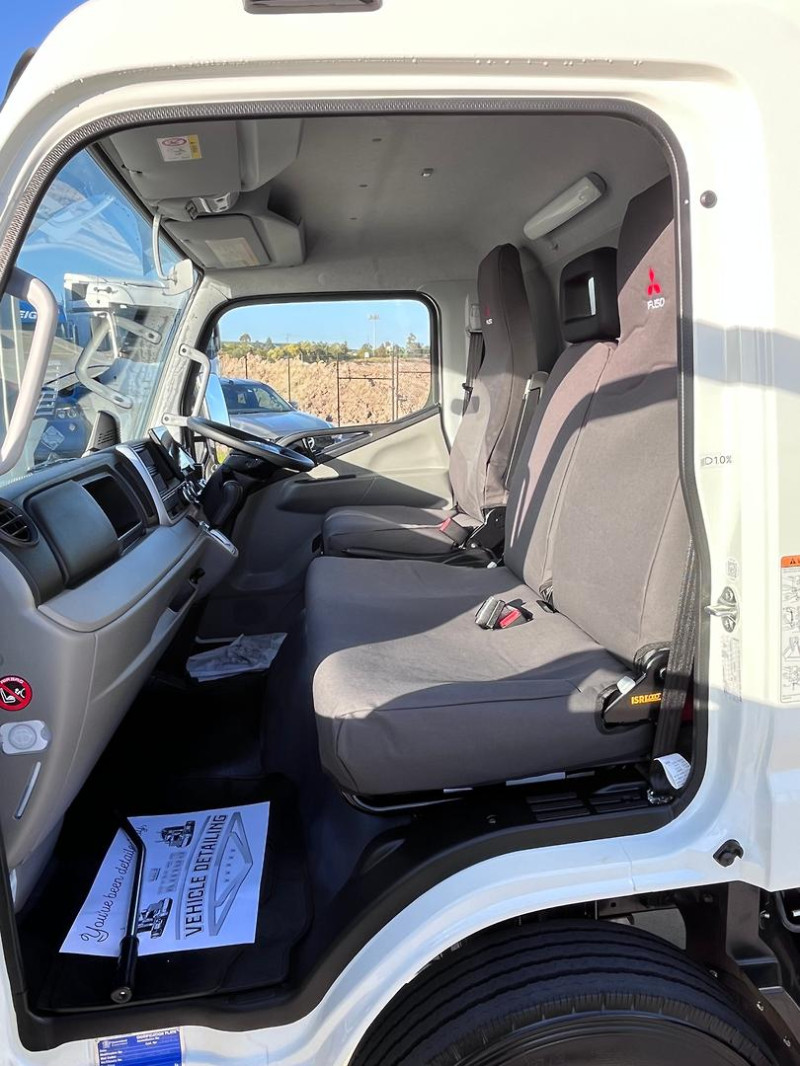 2026 Fuso Canter 815 6 PALLET CURTAINSIDE BODY 