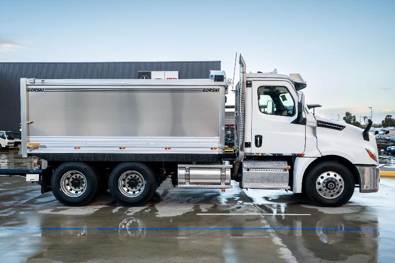 2024 Freightliner Cascadia 